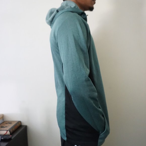 Turquoise zip-up - Picture 5 of 7